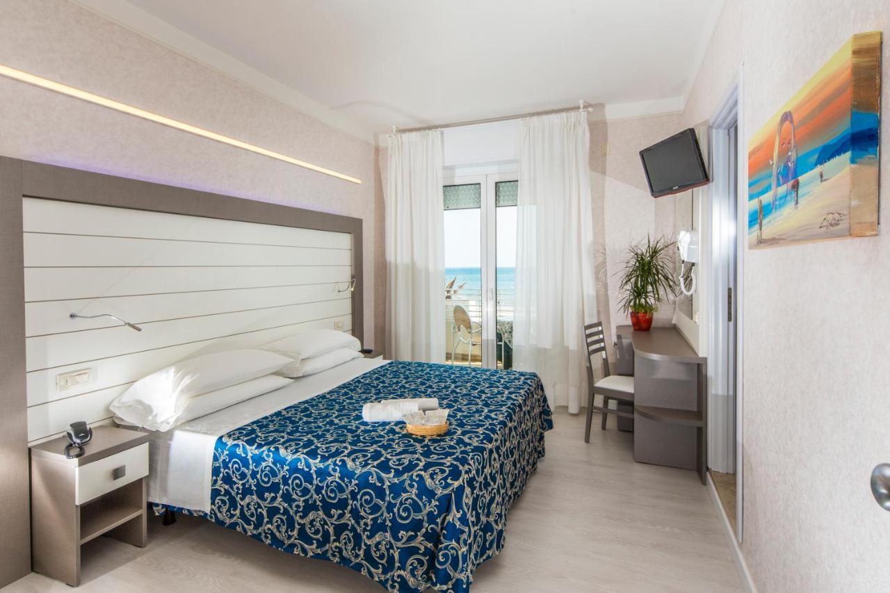 Hotel Record Riccione Extérieur photo