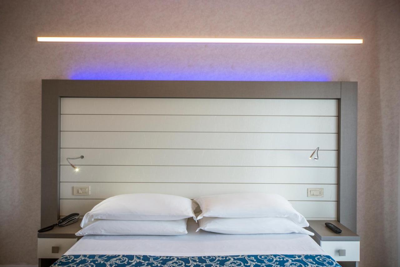 Hotel Record Riccione Extérieur photo