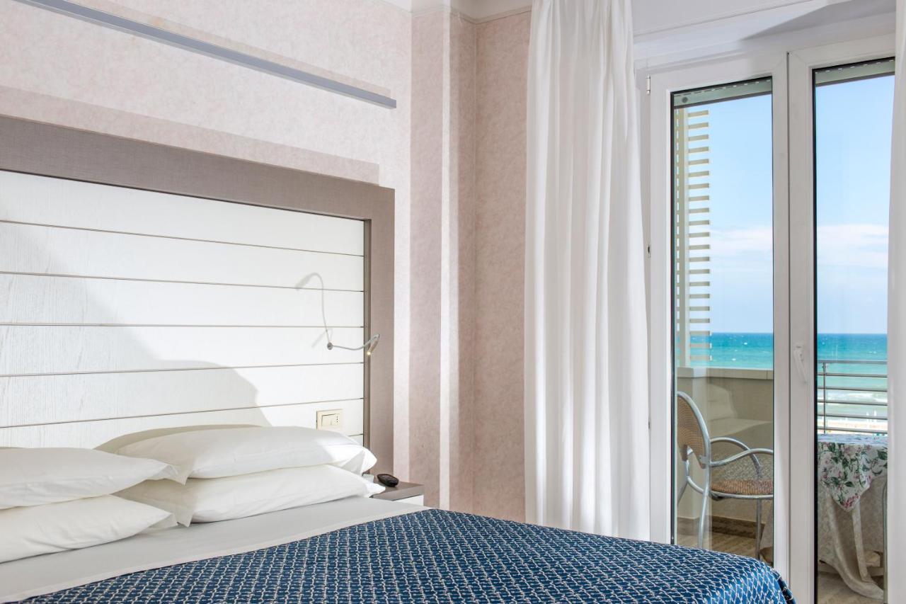Hotel Record Riccione Extérieur photo