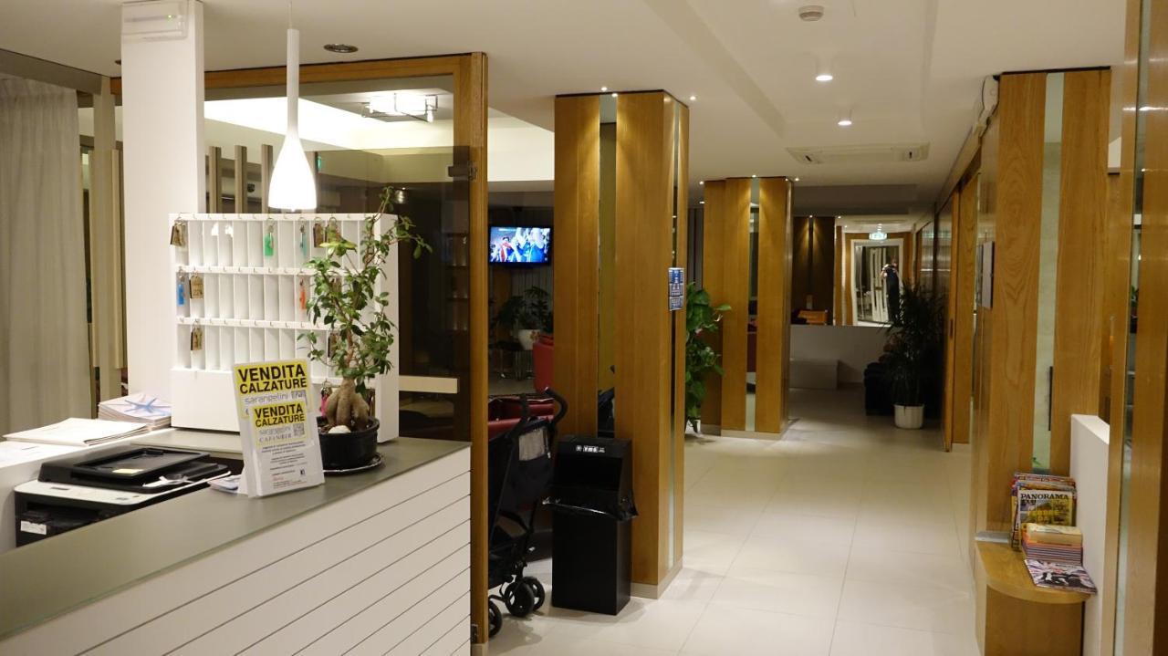 Hotel Record Riccione Extérieur photo