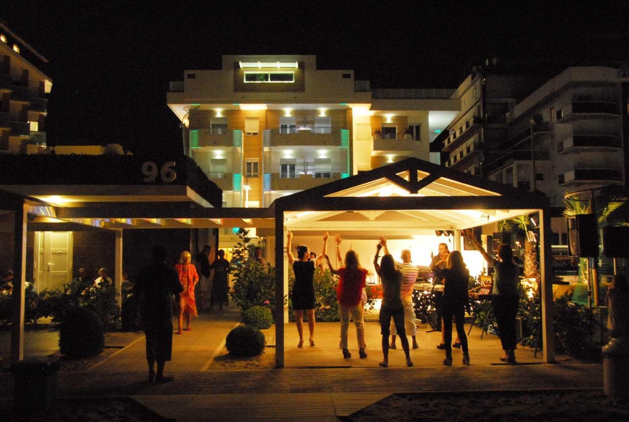 Hotel Record Riccione Extérieur photo